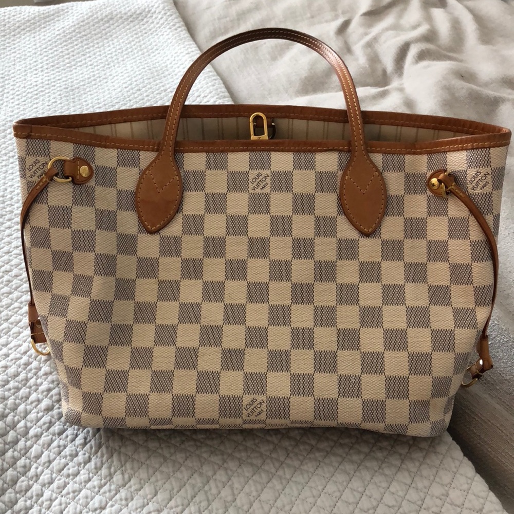 LV Neverfull MM-WANT TO MOVE QUICKLY